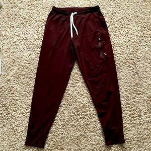 Vuori Men’s Sunday Performance Joggers. Maroon Sweatpants, Size: Medium